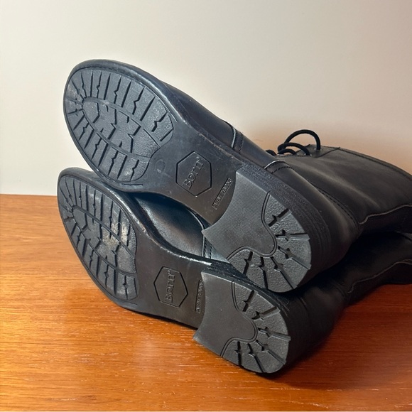 BORN ladies Black Lace-Up Leather Combat Style Boots size 8 Med - Picture 6 of 6